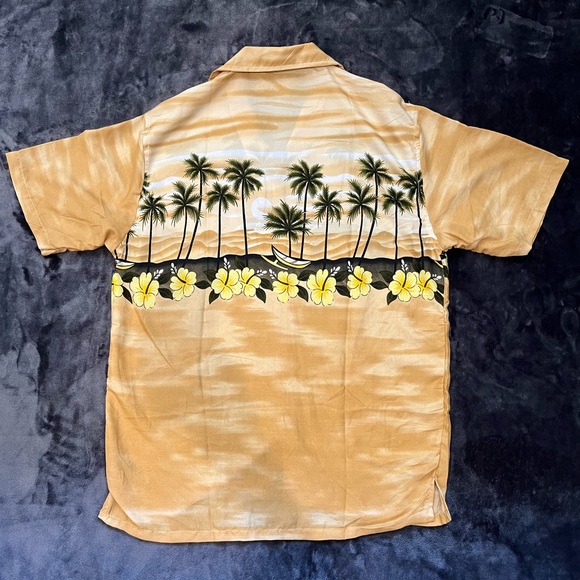 Pacific & Co. Hawaiian Shirt - Picture 4 of 6